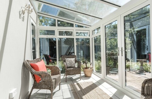 Wonderful thatched cottage in The New Forest