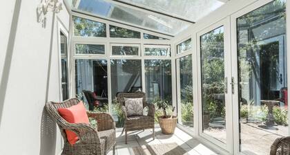 Wonderful thatched cottage in The New Forest