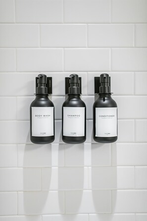 Hair dryer, bidet, towels, soap - Mynte House l Modern 4BR Near Mayo, Fast WiFi, Parking, Office, Bidet (Rochester)