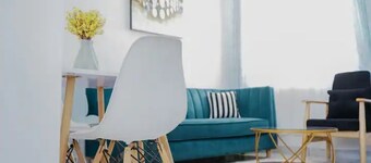 Ebony Home 2 Br Wi-Fi Parking Hot shower