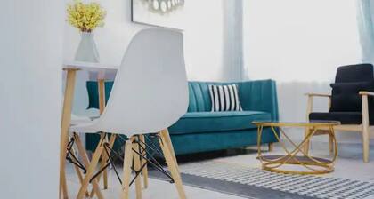 Ebony Home 2 Br Wi-Fi Parking Hot shower