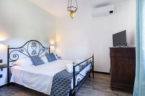 2 Schlafzimmer, Zimmersafe, Bügeleisen/Bügelbrett, Reisekinderbett