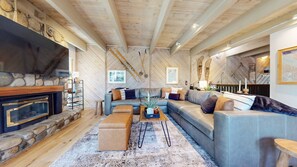 TV, fireplace, offices