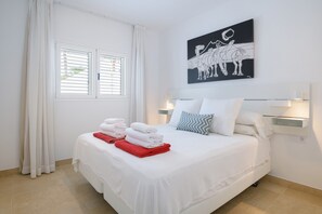 2 bedrooms, iron/ironing board, free WiFi, bed sheets - Casa Anzuelo, with Balcony Puerto del Carmen (Puerto del Carmen)