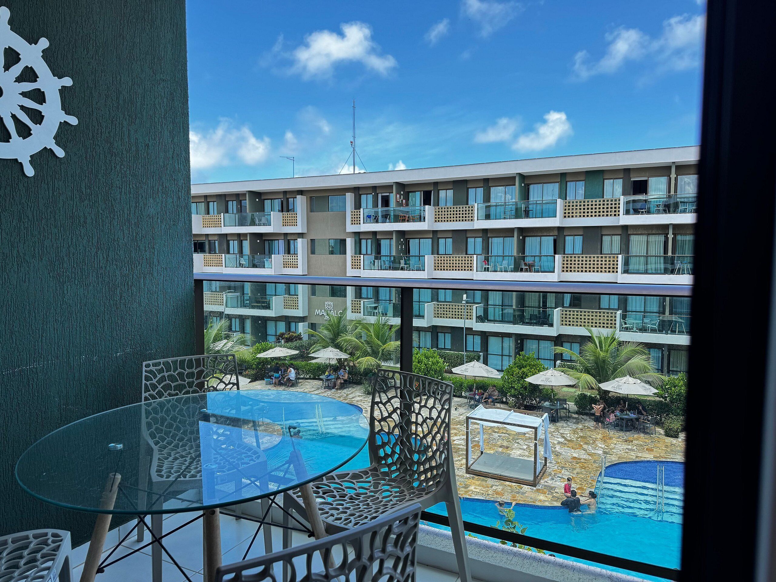 Apartemen Standar | Tempat makan outdoor