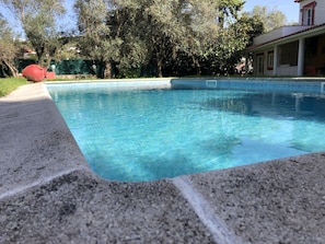 Outdoor pool - Lisbon Cozy House w/Garden and Pool (Barcarena)