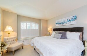 2 bedrooms, iron/ironing board, WiFi, bed sheets - Sparkling pool and rejuvenating spa! (Saint Augustine)