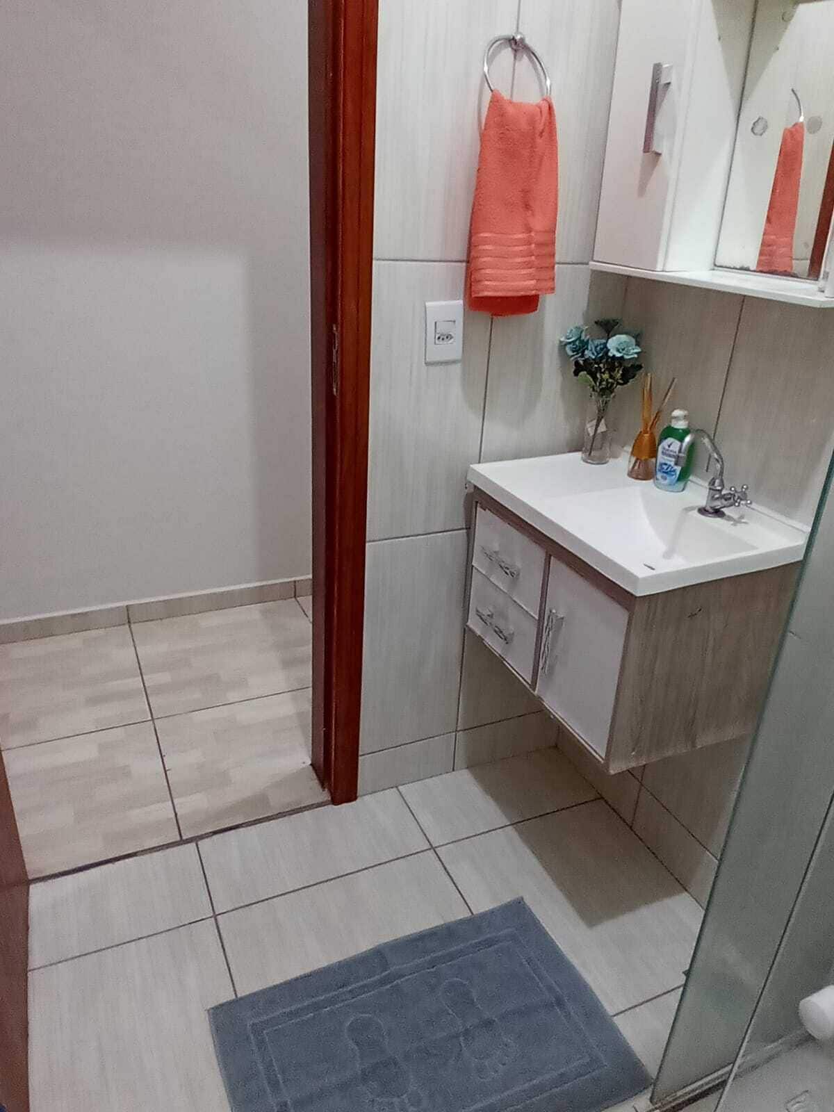 Shower, towels, soap, toilet paper