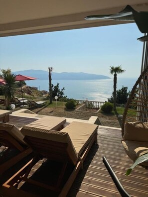 View from property - Festim Villa Hotel (Qendër Vlorë)