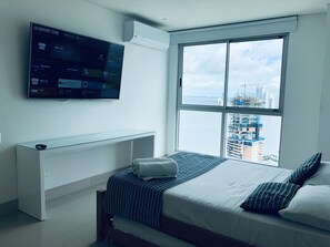 Murano Gran Vista | 1 bedroom, in-room safe, blackout drapes, iron/ironing board - MURANO ELITE  GRADIMAR (Cartagena)