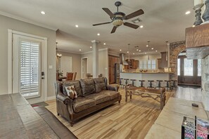 Smart TV, fireplace, video games