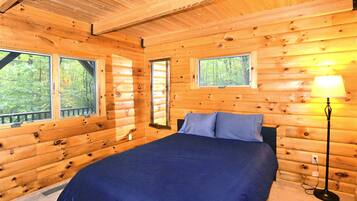 2 bedrooms, desk, free WiFi, bed sheets