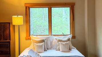 2 soveværelser, skrivebord, gratis Wi-Fi, sengetøj