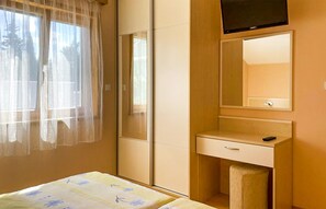 9 habitaciones, cuna de viaje, wifi gratis y ropa de cama