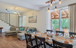 Dining - Gorgeous home in Crikvenica (Crikvenica)