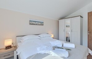 4 Schlafzimmer, Bügeleisen/Bügelbrett, Reisekinderbett, kostenloses WLAN