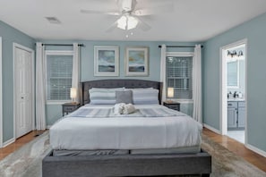 3 bedrooms, desk, iron/ironing board, travel crib