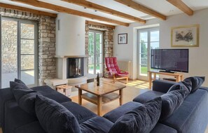 Cheminée, table de tennis de table