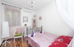 7 chambres, lit parapluie, Wi-Fi gratuit, draps fournis