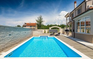 Pool - Beautiful home in Porec (Porec)
