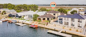 Waterfront Bliss: Serenity & Adventure Await!