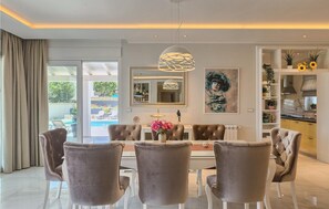 Dining - Stunning home in Pula (Pula)