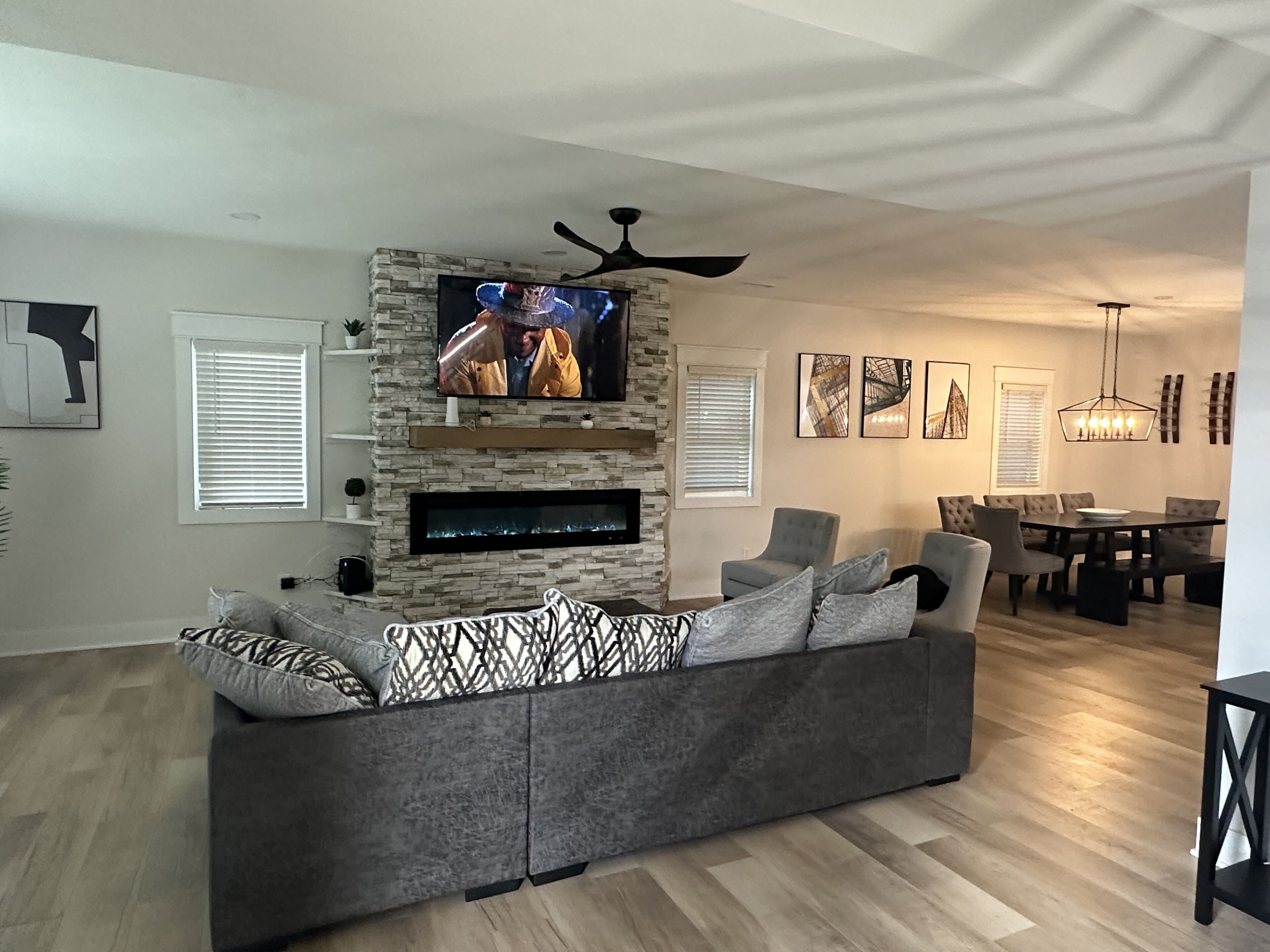 Modern Luxury Escape Fits 16+