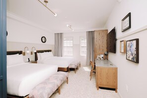 Frette Italian sheets, premium bedding, minibar, in-room safe