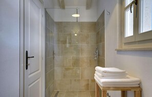 Shower, hair dryer - Beach front home in Pula with sauna (Pula)