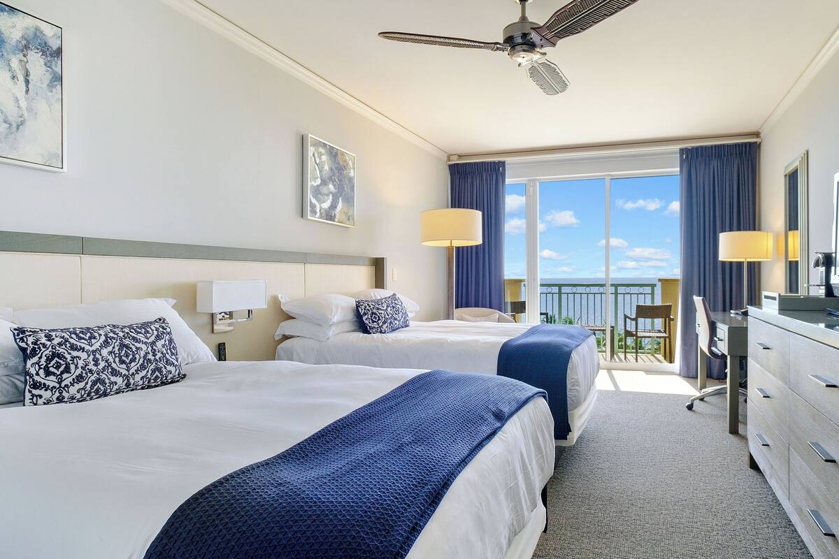 Luxury Condo, 1 Bedroom, Ocean View | 1 bedroom, premium bedding, desk, blackout drapes