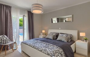 4 chambres, fer et planche à repasser, lit parapluie, Wi-Fi gratuit