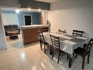 Dining - Nice House with 5 beds. (Tijuana)