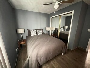 2 bedrooms, WiFi, bed sheets - Nice House with 5 beds. (Tijuana)