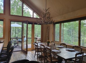 Dining - "House in the Forest" Secluded 4BD/3BA luxury home, hot tub, privacy (Crested Butte)