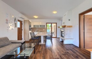 Télévision, cheminée