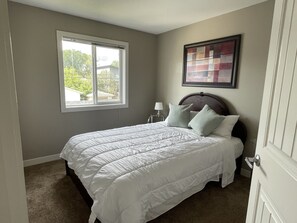 3 Schlafzimmer, Bügeleisen/Bügelbrett, WLAN, Bettwäsche