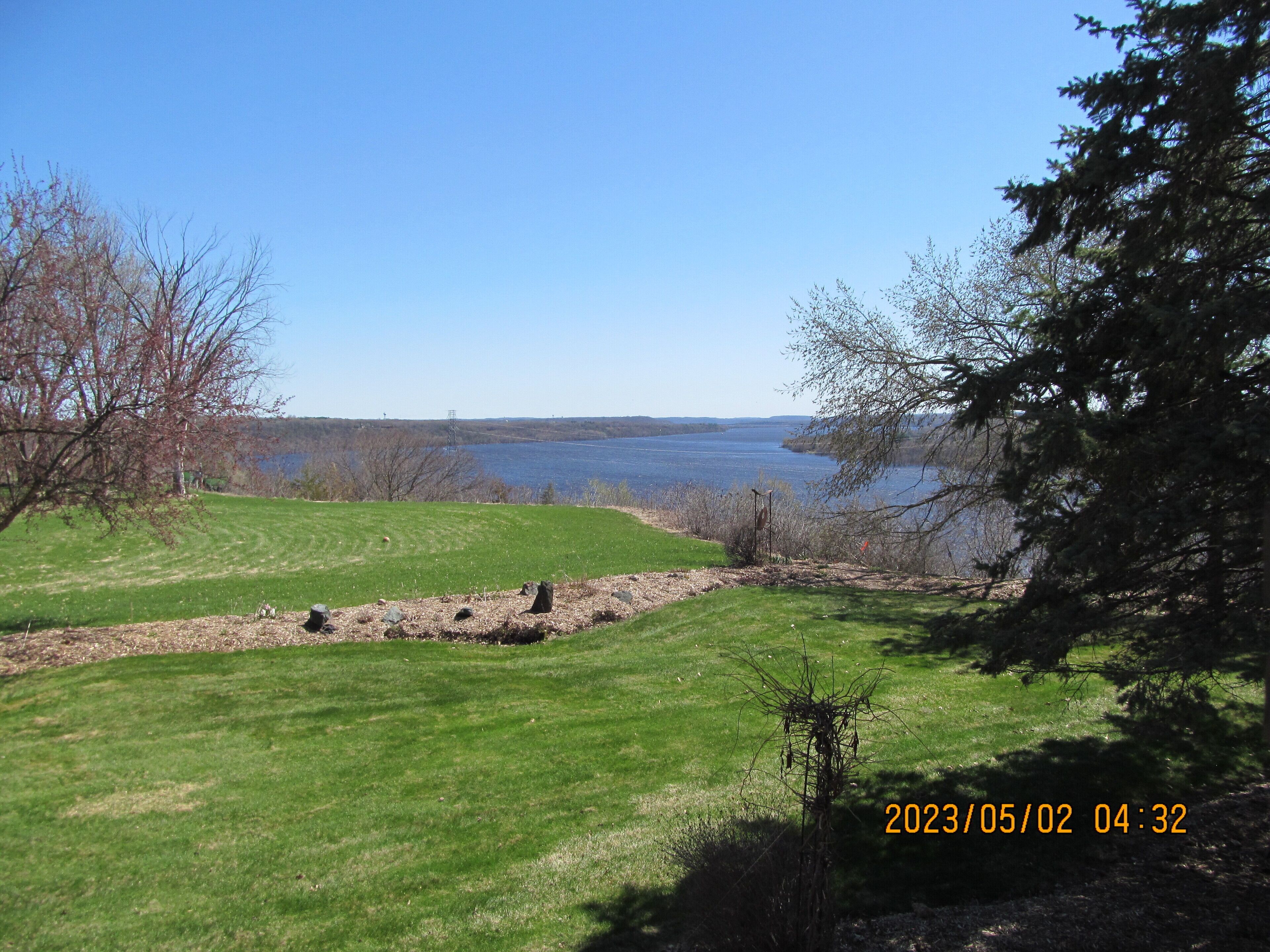 Looking for a Staycation vacation home on the St. Croix River?