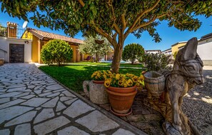 Property grounds - Nice home in Porec with sauna (Porec)