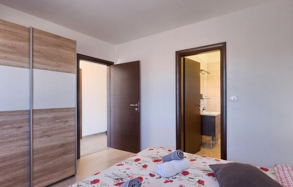 3 Schlafzimmer, Bügeleisen/Bügelbrett, Reisekinderbett, kostenloses WLAN