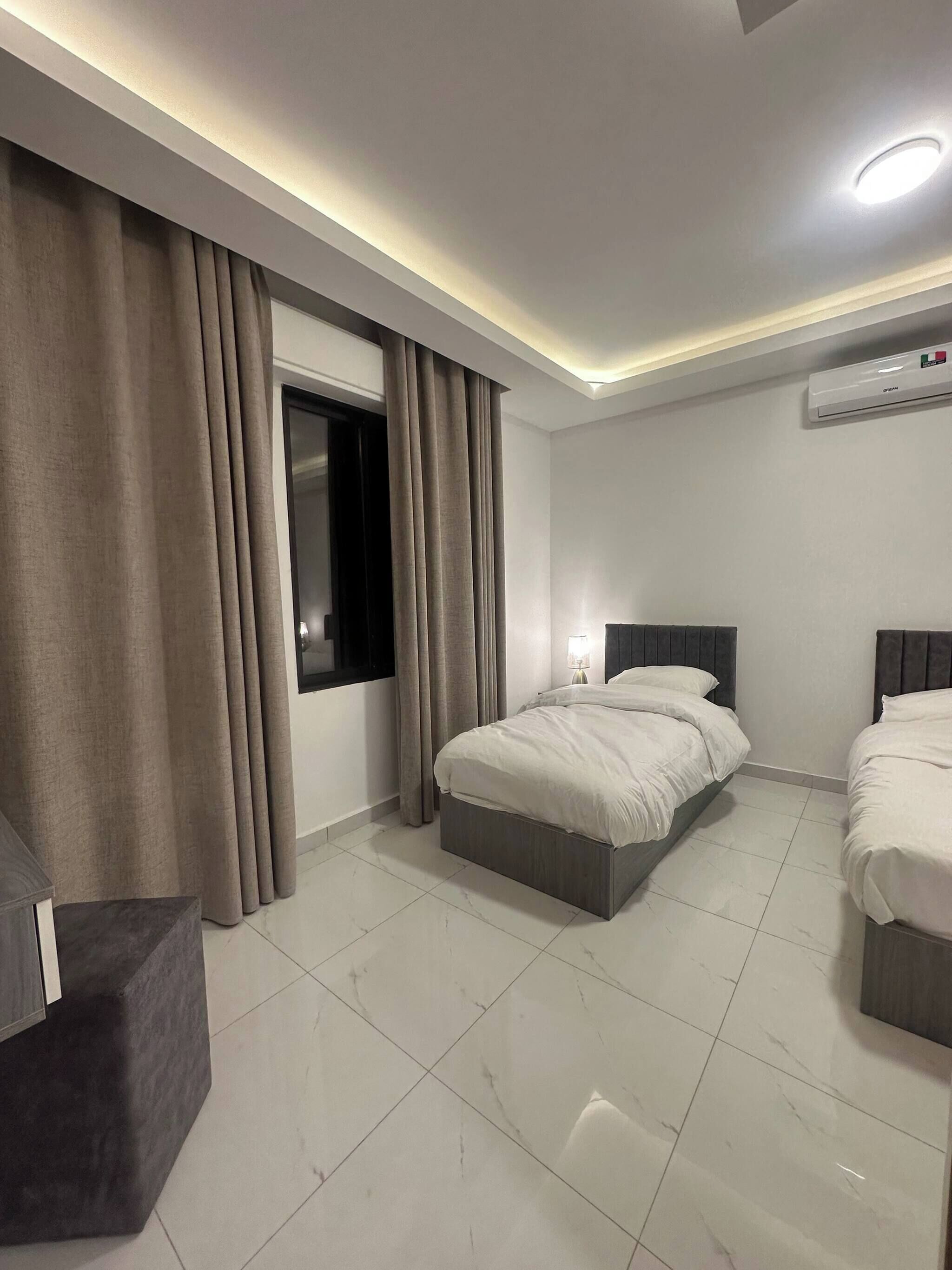 2 bedrooms