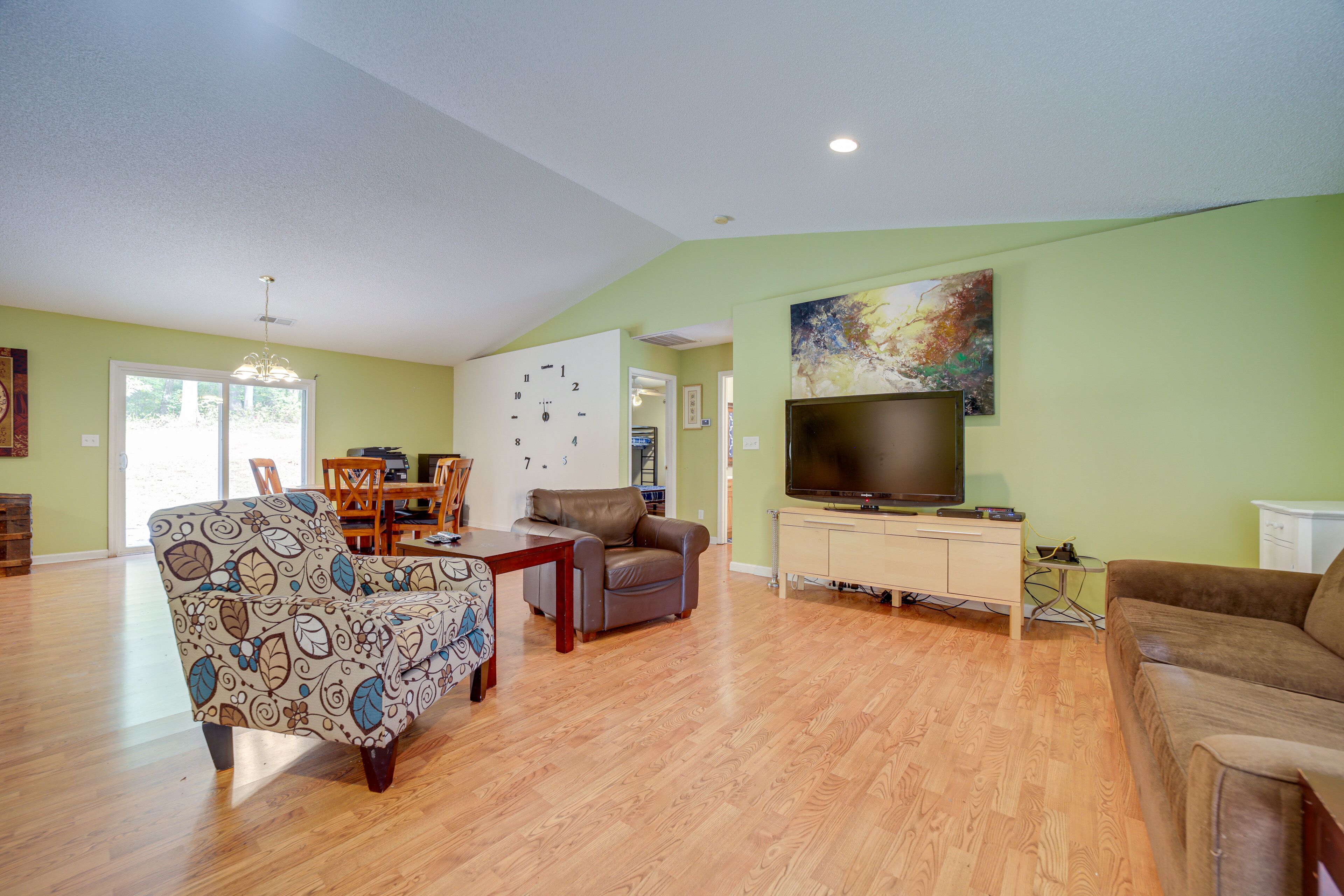 Candler Home w/ Large Deck & Grill: Near Asheville