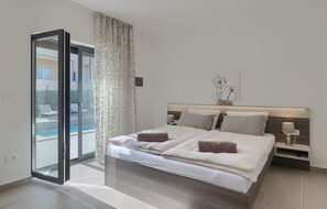 4 多间卧室、熨斗/熨衣板、旅行婴儿床、免费 WiFi