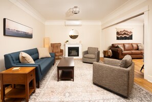 Smart TV, fireplace, books