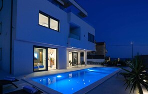 Beheizter Pool