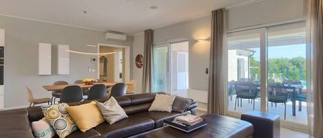 TV, fireplace, DVD player, foosball