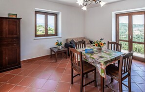 Dining - Lovely home in Rutino with kitchen (Rutino)