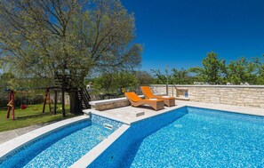 Pool - Cozy home in Sveti Petar u Sumi (Sveti Petar u Sumi)