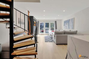 TV, fireplace, offices