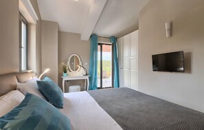 4 chambres, fer et planche à repasser, Wi-Fi gratuit, draps fournis