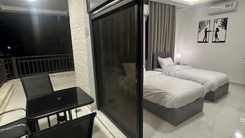 2 bedrooms